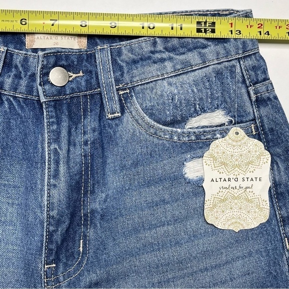 Altar’d State Blue Jeans Denim 26x32 Straight Leg Distressed T6129 NEW - Picture 9 of 16